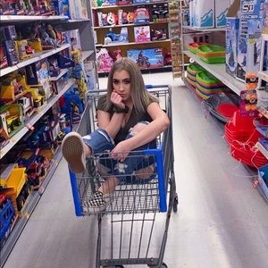 Meet your Posher, Vanessa